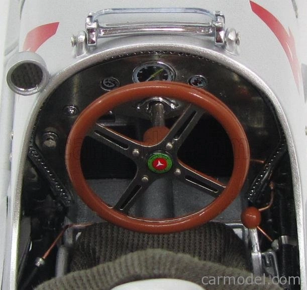Cmc Mercedes benz F1 W125 N 4 Gp Donington 1937 R.seaman 1:18 Strieborný