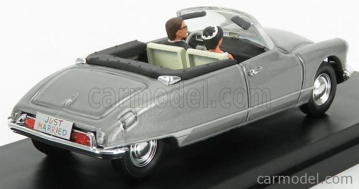 Rio-models Citroen Ds 19 Cabriolet Just Married 1961 s figúrkami 1:43 sivá