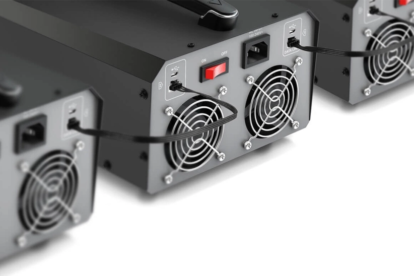 SKY RC PC 1080 nabíjačka s napájacím zdrojom