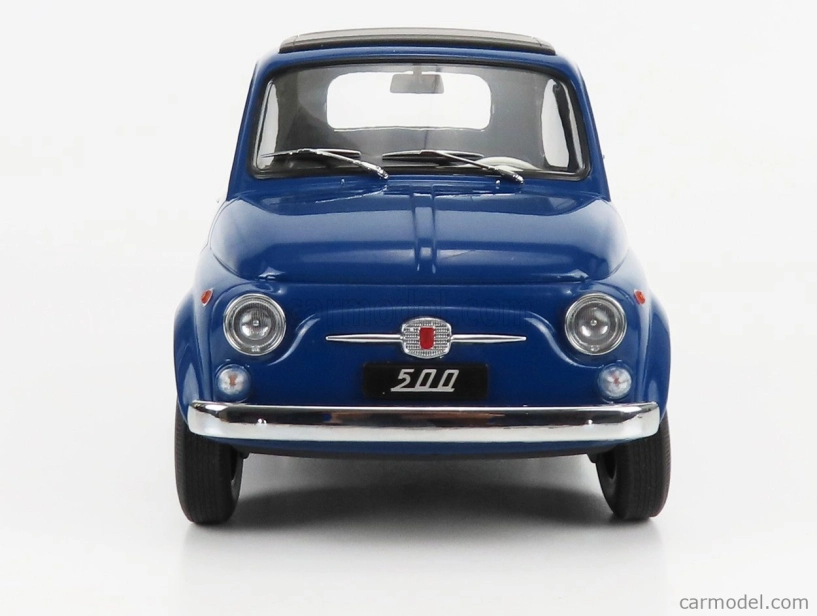 Fiat 500 1968 v mierke 1:12 modrá