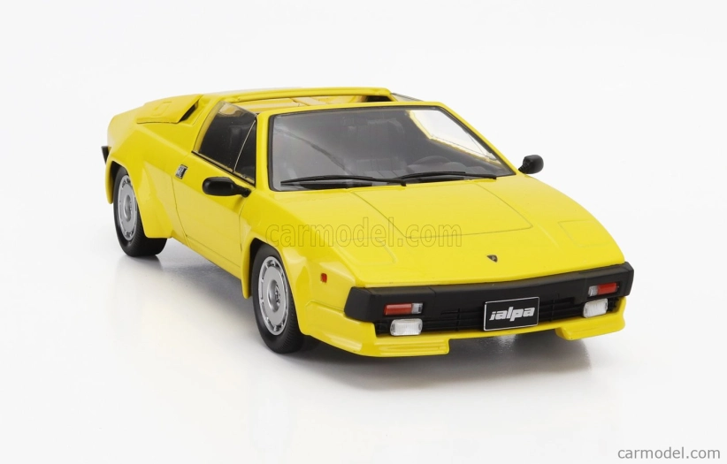 Lamborghini Jalpa 3500 1982 v mierke 1:18 žltá