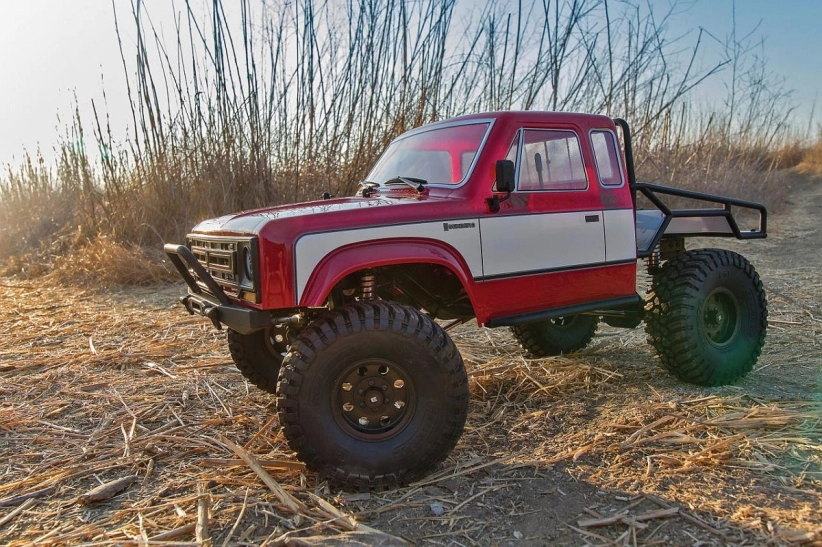 Element RC – Enduro Trail Truck RTR s karosériou (červená)