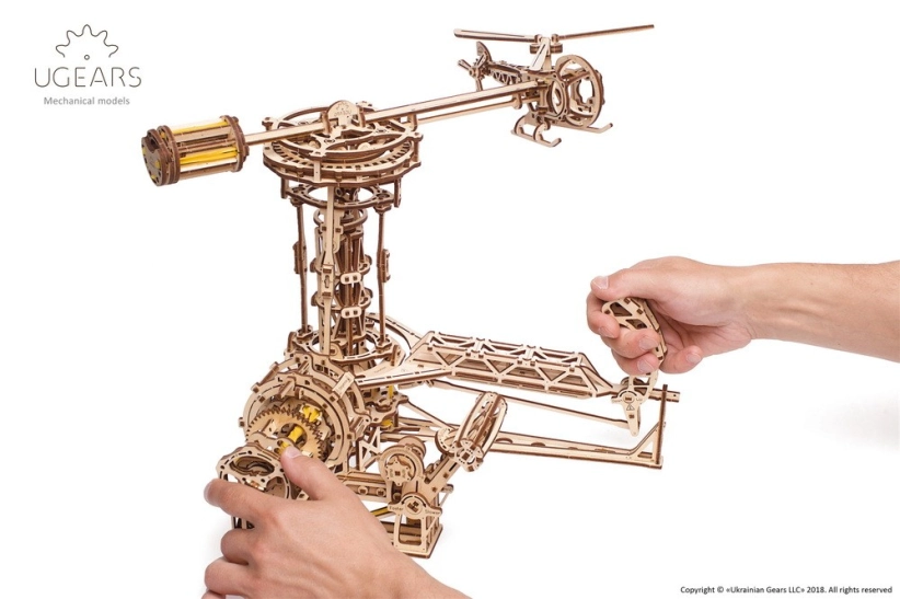 Ugears 3D drevené mechanické puzzle lietajúce stroje