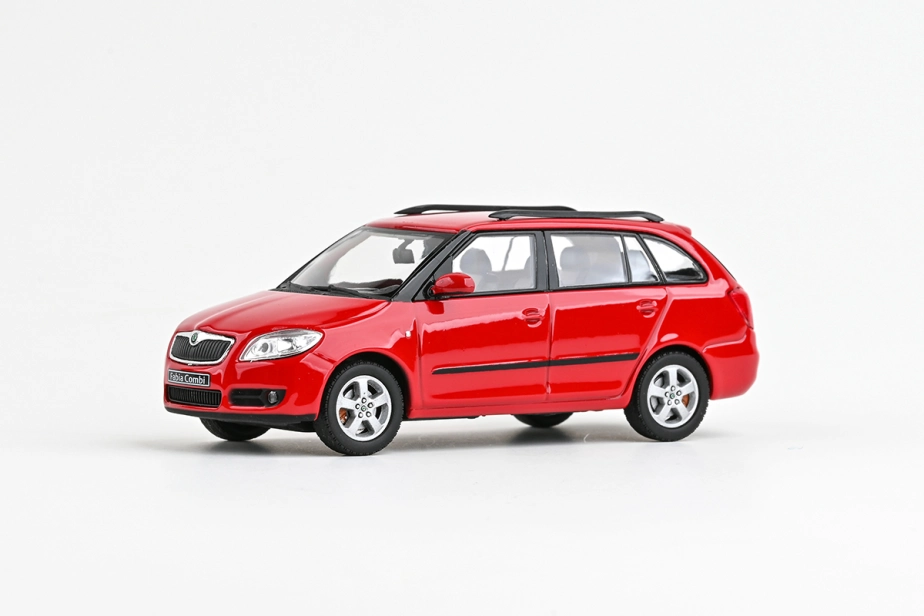 Abrex Škoda Fabia II Combi (2007) 1:43 – Červená Corrida