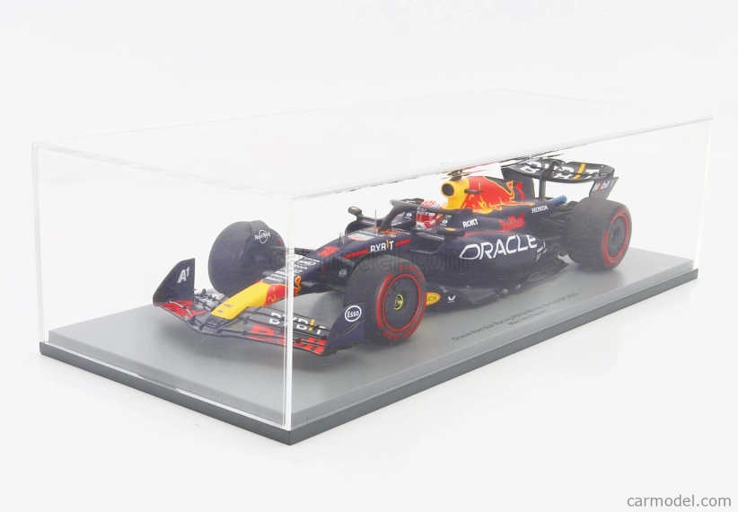 Spark-model Red bull F1  Rb19 Team Oracle Red Bull Racing N 1 World Champion Winner British Gp 2023 Max Verstappen 1:18 Matt Blue