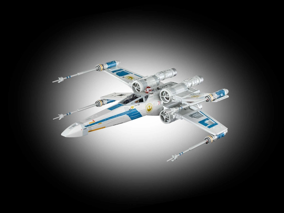 Plastic ModelKit SW 06791 - The Mandalorian: X-Wing Fighter (1:57)