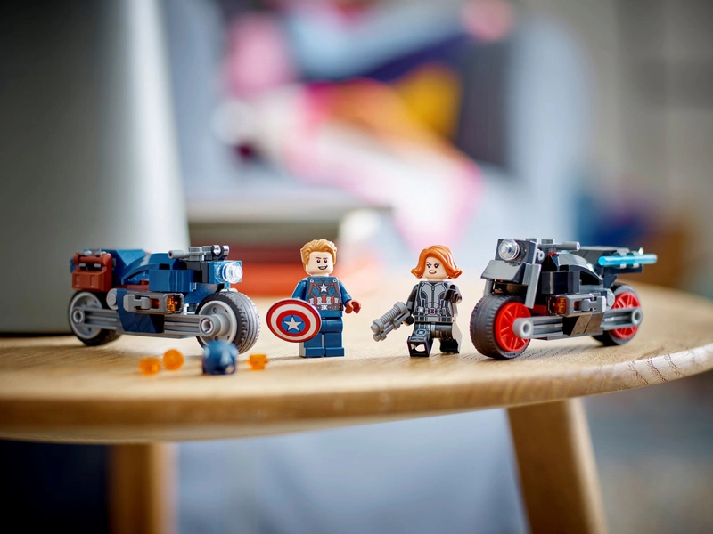 LEGO Marvel - Black Widow a Kapitán Amerika na motorkách