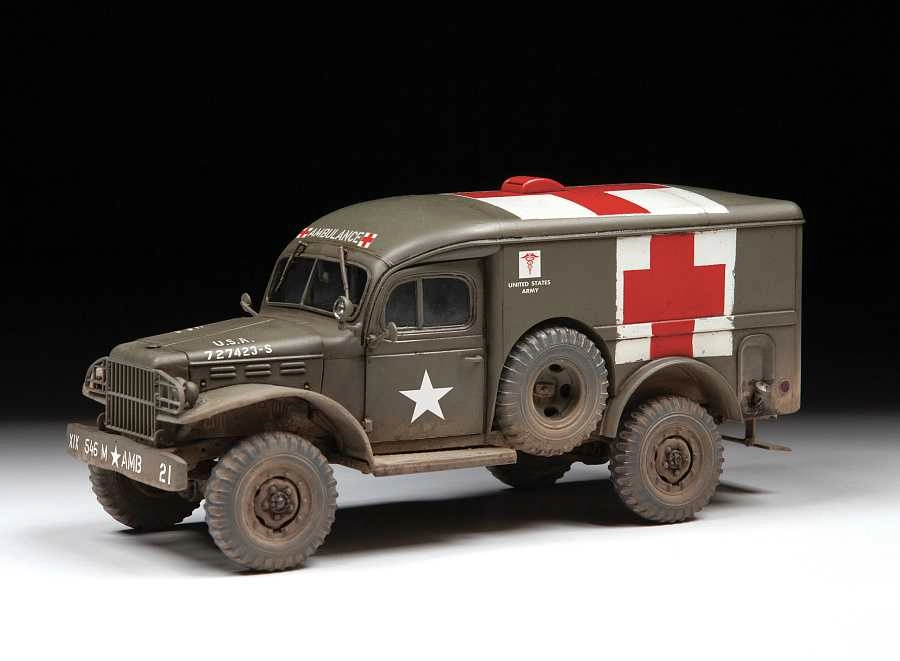 Zvezda Dodge Wc54 4x4 Truck Military Ambulance 1944 1:35 /