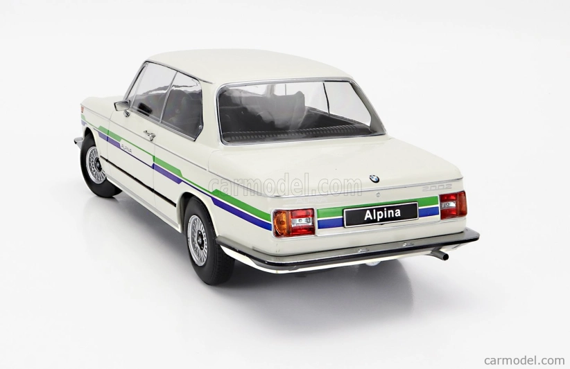 BMW 2002 Alpina 1974 v mierke 1:18 biela
