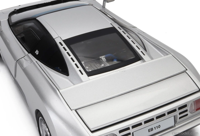Bugatti Eb110 1991 v mierke 1:12 strieborná