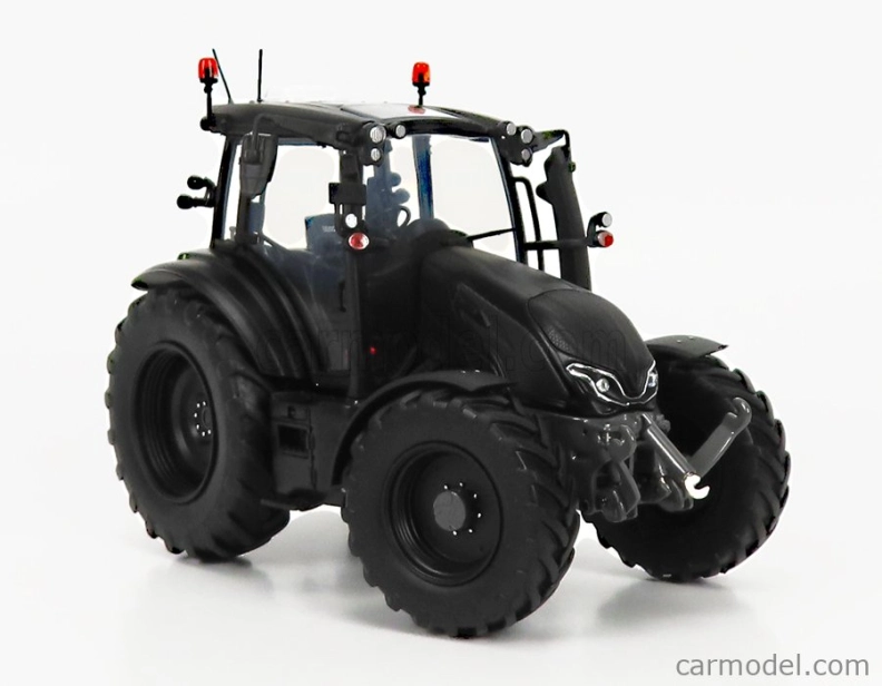 Universal hobbies Valtra G135 Tractor Unlimited 2017 1:32 čierna sivá