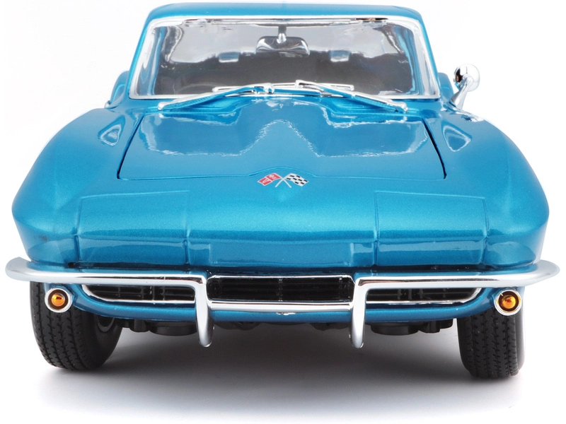 Maisto Chevrolet Corvette 1965 1:18 světle modrá metalíza