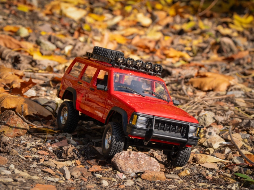 RC auto RMT SUV Legend 1:12 4WD, červená + náhradní baterie