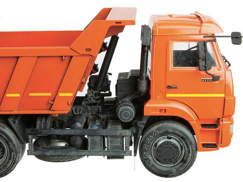 Zvezda Kamaz 65115 (1:35)