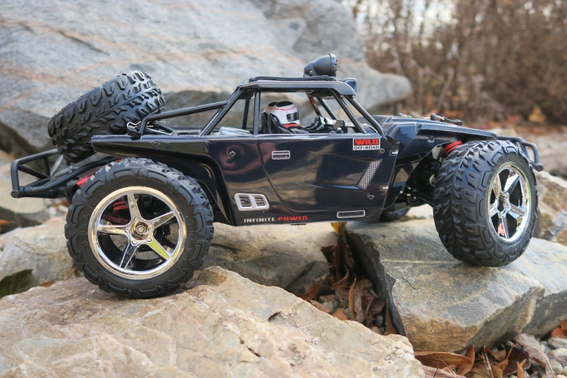 RC auto buggy Subotech, čierna