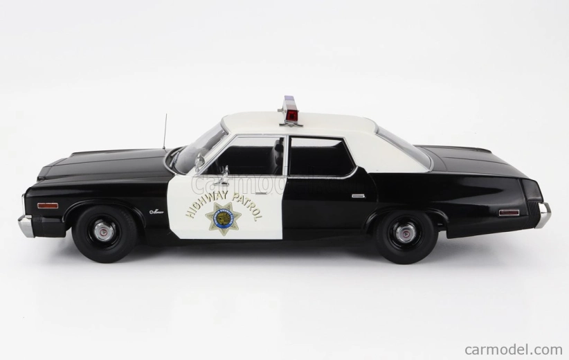 Dodge Monaco California Highway Patrol 1974 1:18 čierna biela