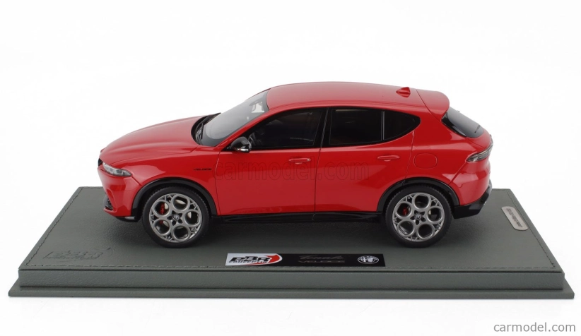 Bbr-models Alfa romeo Tonale Veloce Plug-in Hybrid 2023 - Con Vetrina - With Showcase 1:18 Rosso Alfa - Červená