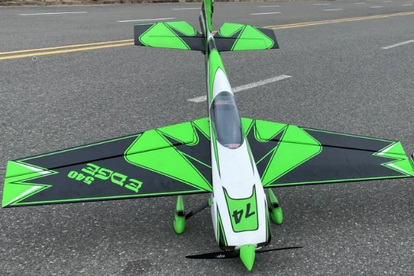 RC letadlo 74" Edge 540 ARF 1,87m, zelená