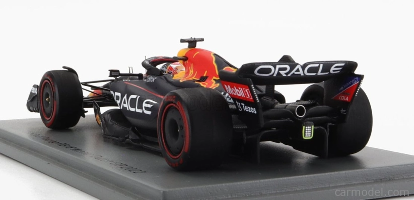 Spark-model Red bull F1  Rb18 Team Oracle Red Bull Racing N 1 Winner Dutch Gp World Champion 2022 - 30th Victory Max Verstappen 1:43 Matná Modrá Žlutá Červená