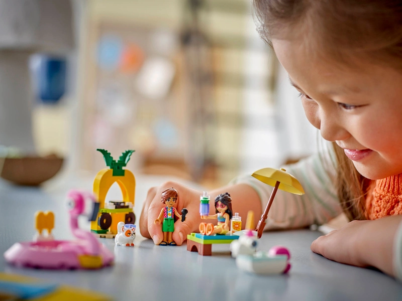LEGO Friends - Zábava pri bazéne s jednorožcom a plameniakom