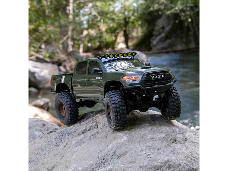 Axial SCX30 Toyota Tacoma TRD Pro Extreme 1:30 4WD RTR zelený