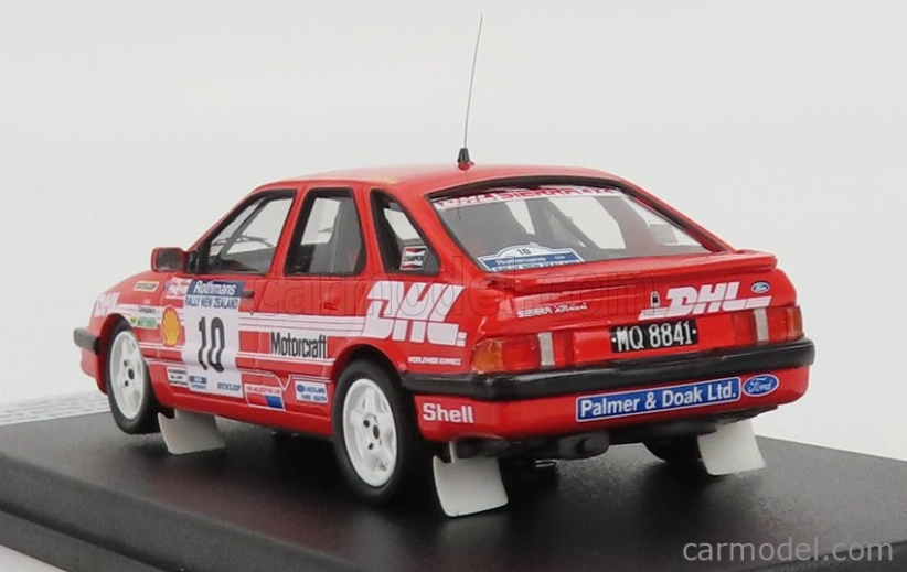 Trofeu Ford england Sierra Xr4x4 (night Version) N 10 Rally New Zealand 1988 B.stokes - G.adams 1:43 Červená Bílá