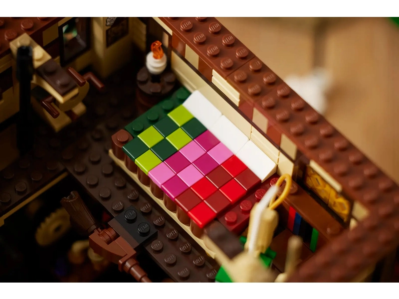 LEGO Ideas - Disney Hokus pokus: Chatka sestier Sandersonovcov