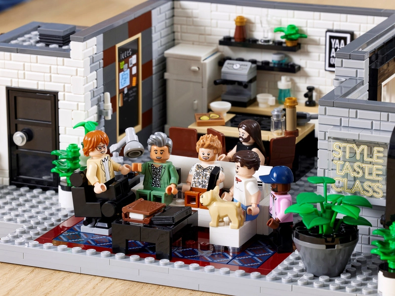 LEGO Ikony - Queer Team - Apartmán Ouzo Five