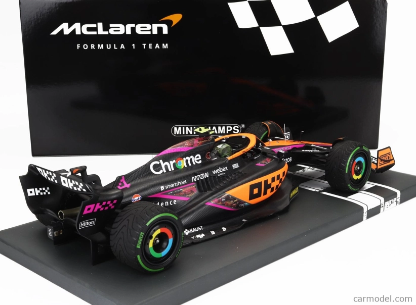 Minichamps Mclaren F1  Mcl36 Team Mclaren N 4 Singapore Gp 2022 Lando Norris 1:18 Oranžová Světle Modrá