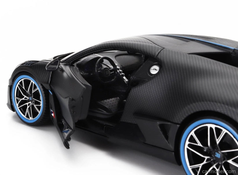 Bburago Bugatti Divo 2018 - 50th Anniversary Bburago 1:18 Matně Černá Uhlíková Vlákna