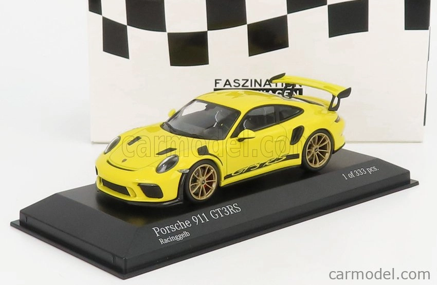 Minichamps Porsche 911 991-2 Gt3 Rs Coupe 2018 - Golden Rims 1:43 Závodní Žlutá