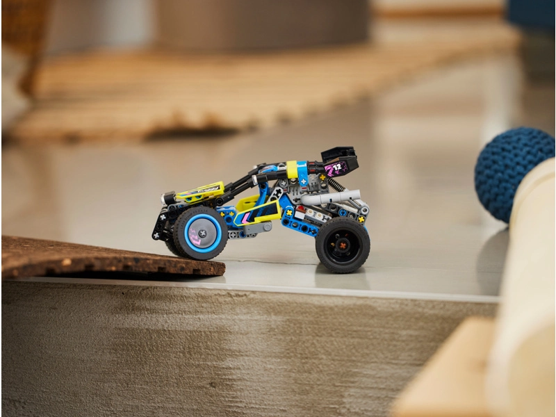 LEGO Technic - Terénna pretekárska bugina