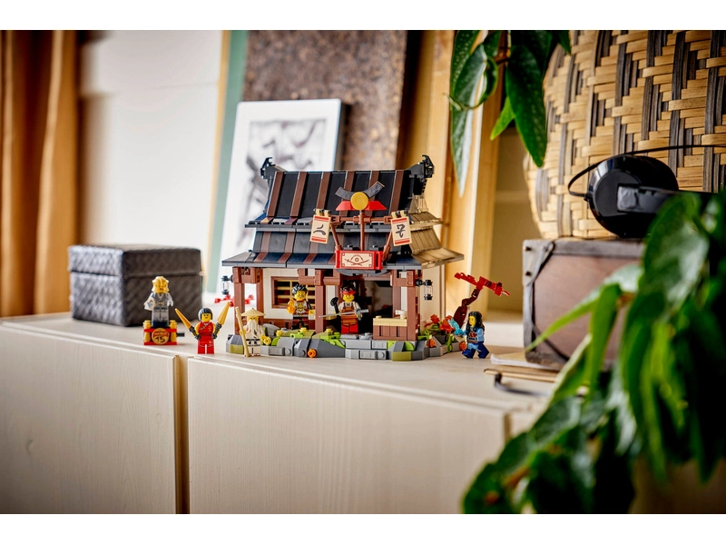 LEGO Ninjago - Kovárna Čtyři zbraně: 15 let NINJAGO
