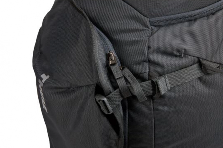 Batoh Thule Landmark 60L pre mužov TLPM160 - tmavo šedý
