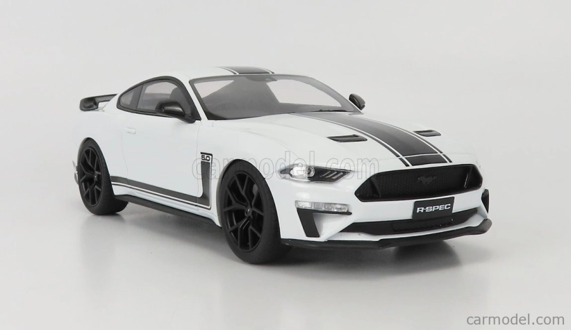 Gt-spirit Ford usa Mustang Coupe 5.0 R-spec Rhd 2020 1:18 White Black