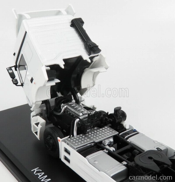 Modely v mierke Štart Kamaz 5490 Tractor Truck 2-assi 2018 1:43 White