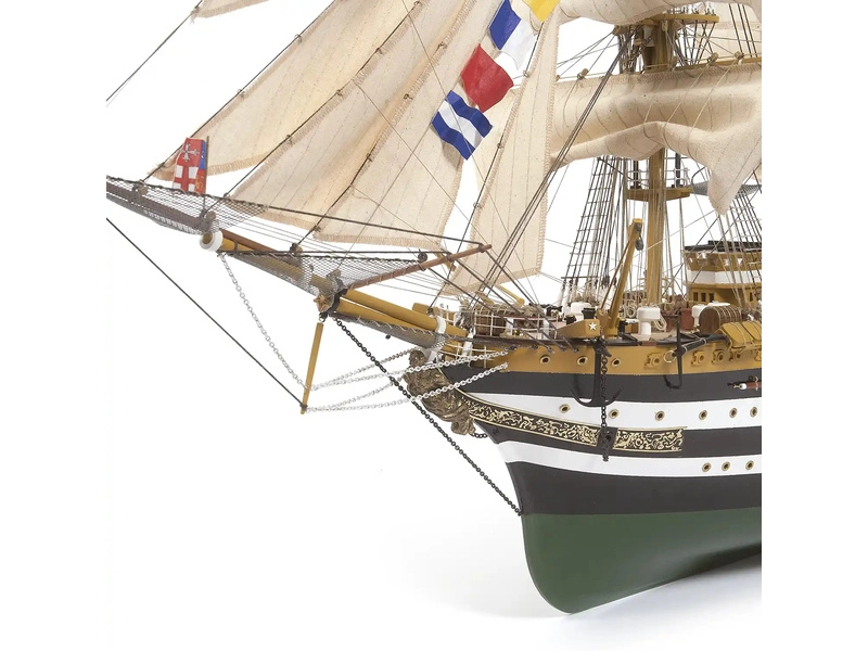 OCCRE Amerigo Vespucci 1:100 + plachty Kit