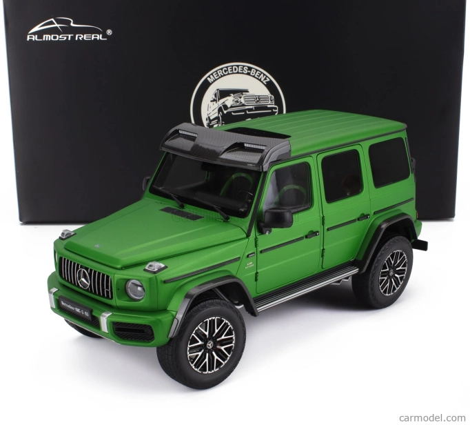 Almost-real Mercedes benz G-class G63 Amg (w463) 4x4 2023 1:18 Peklo Magno Zelená