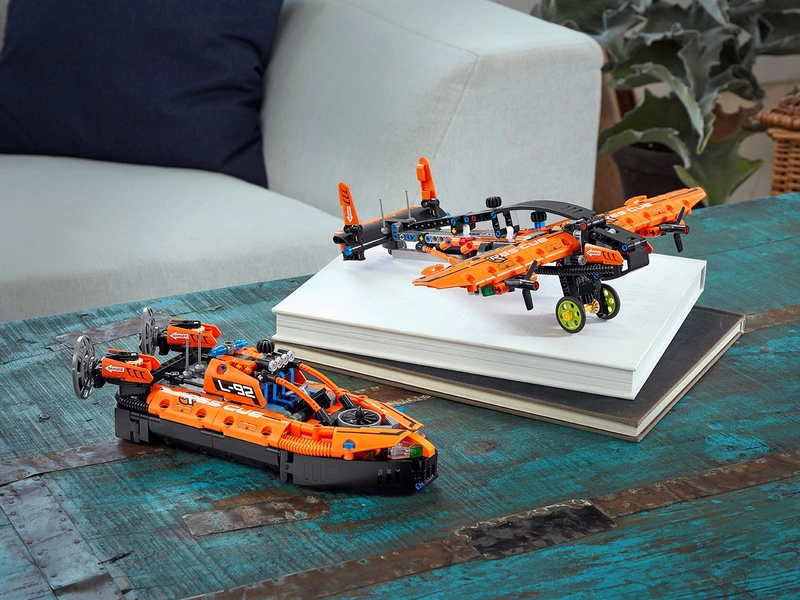 LEGO Technic - Záchranné vznášadlo