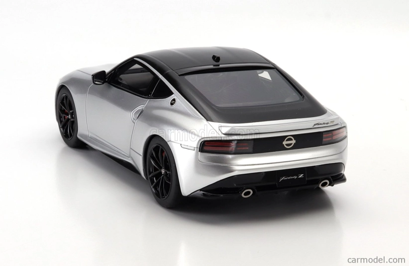 Truescale Nissan Fairlady Z St Rhd 2023 1:18 Silver