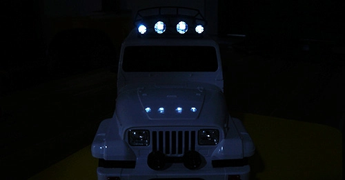 Kovový strešný nosič vrátane. LED paraboly 130 mm