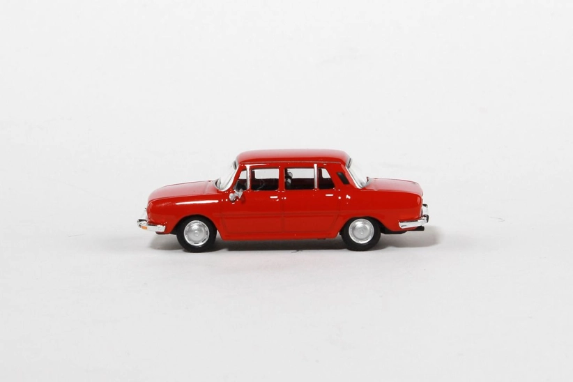 Abrex Škoda 110L (1973) 1:72 – Červená paprika