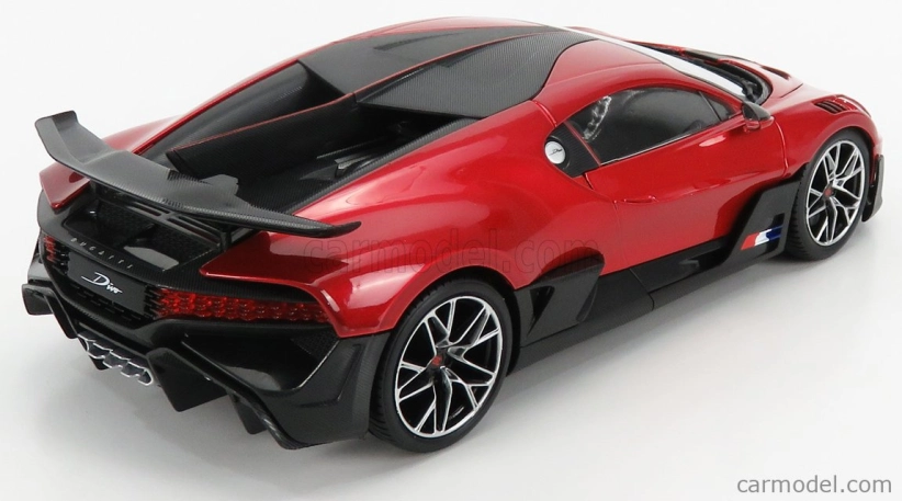 Bburago Bugatti Divo 1:18 červená