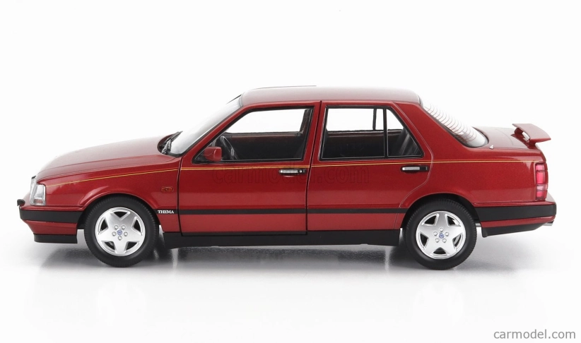 Mitica-diecast Lancia Thema 8.32 Ferrari 2s 1988 - s otvoreným zadným krídlom 1:18 Winner Red Met