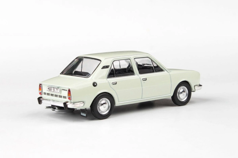 Abrex Škoda 105L (1977) 1:43 – biela ľadová