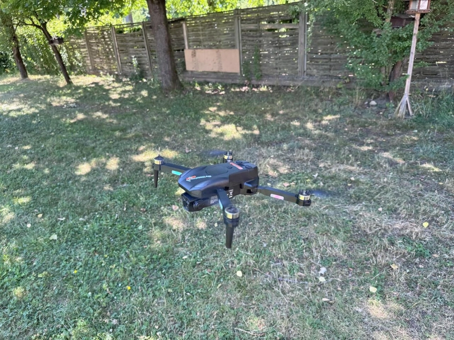 ROZBALENO - Dron SkyWatcher GPS Light