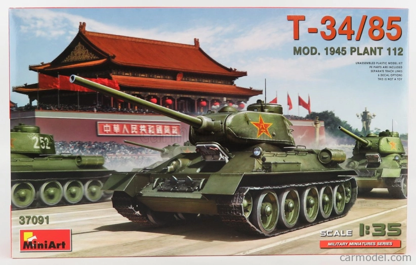 Miniart Kampfpanzer T-34/85 Vojenský tank 1945 1:35 /