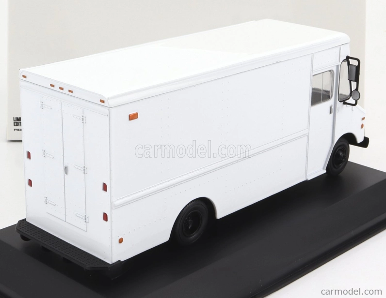 Greenlight Grumman Olson Van 1993 1:43 Biela