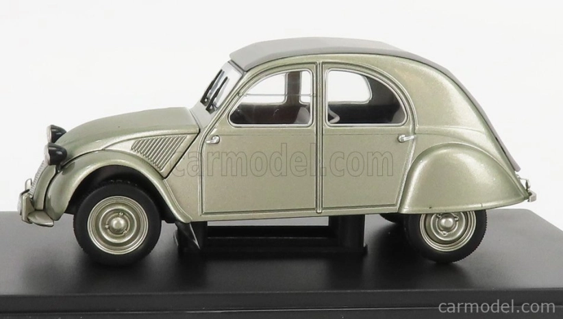 Edicola Citroen 2cv A Cabriolet s uzavretou strechou 1948 1:24 sivá