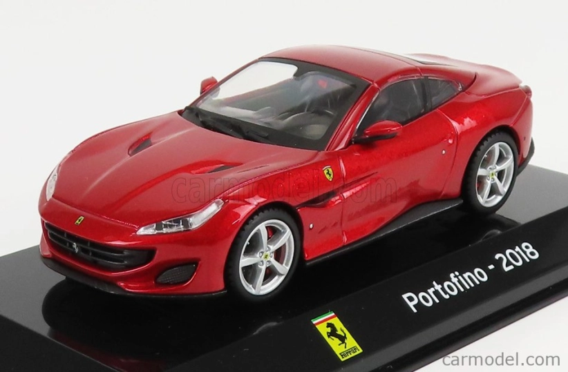 Edicola Ferrari Portofino 2018 - Con Vetrina - S vitrínou 1:43 červená
